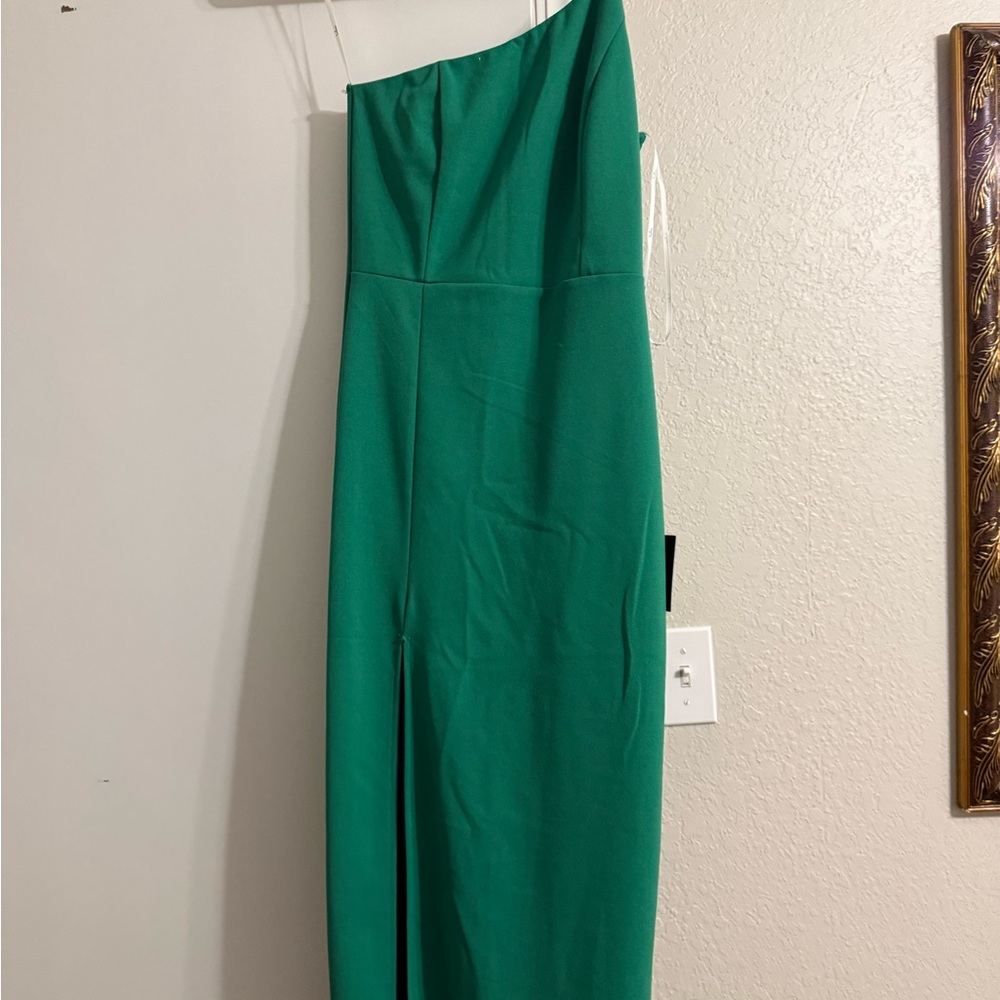 Lulu's Vibrant Green One-Shoulder Dress